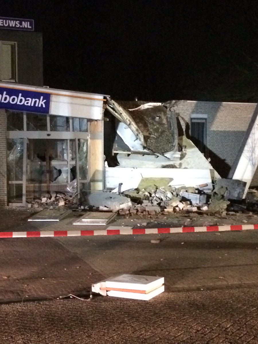 Dannylangens's tweet photo. Plofkraak Vinkel @omroepbrabant @brabantsdagblad https://t.co/sz92inEIhz
