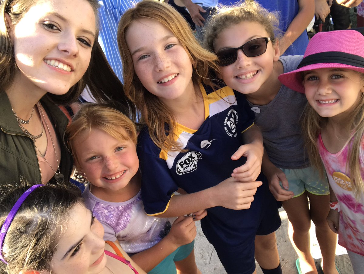 MaggieBaugh's tweet photo. The newest #maggpies - #seafoodfest #marathonkeys https://t.co/Hb8VYecJsW