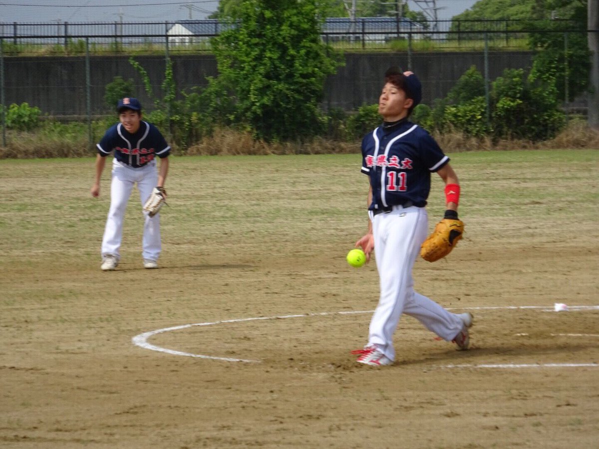 兵庫県立大学ソフトボール部 Twitterren 選手紹介 まずはキャプテンから 新3回生 山北貴也 背番号 10 学部 工学部 出身地 高知県 ポジション ピッチャー 攻守共に優れた頼れる面白い新キャプテンです 兵庫県立大学ソフトボール部 Twitterren 選手紹介 まずはキャプテンから 新3回生 山北貴也 背番号 10 学部 工学部 出身地 高知県 ポジション ピッチャー 攻守共に優れた頼れる面白い新キャプテンです
