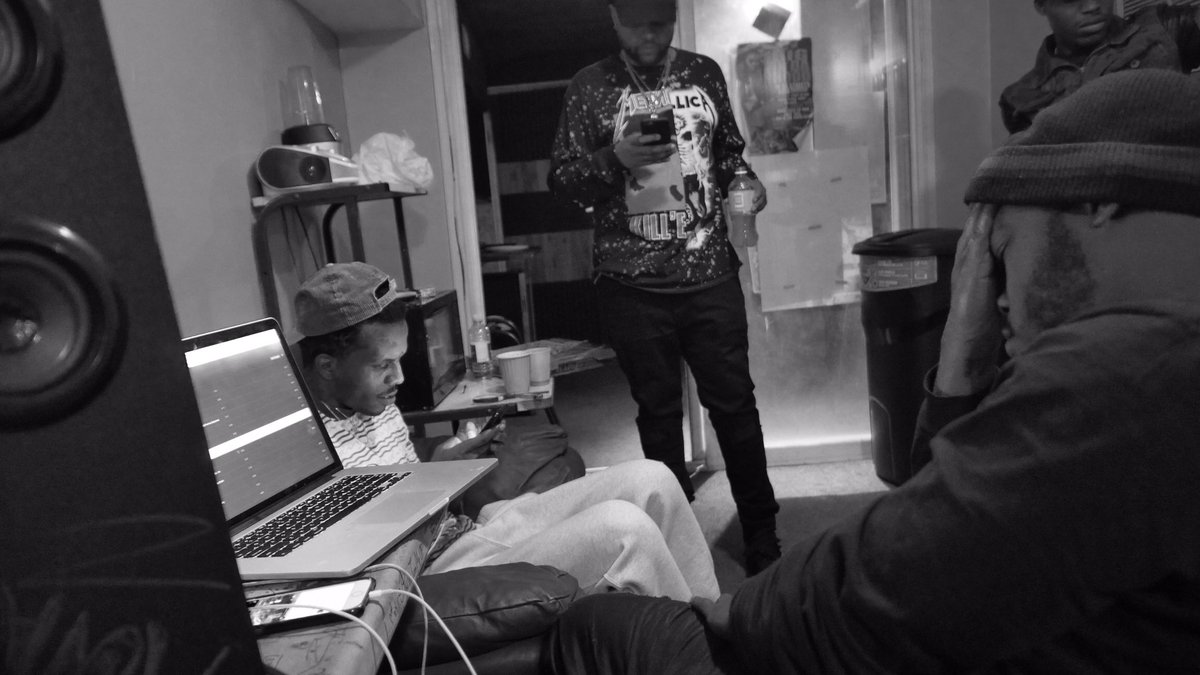 We55Official's tweet photo. Me and @DamondBlue1 got some 🔥 cooking up !!! https://t.co/dELfuXy4qF