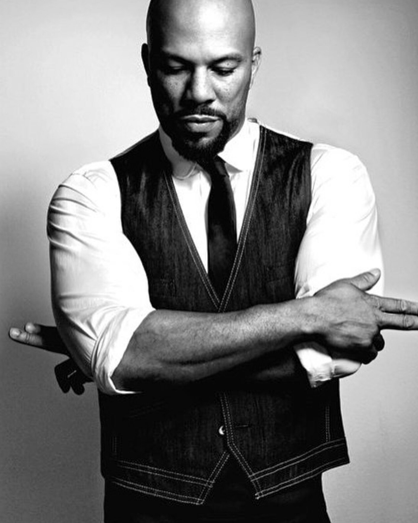 Help us wish a very Happy 45th Birthday to rapper/actor 