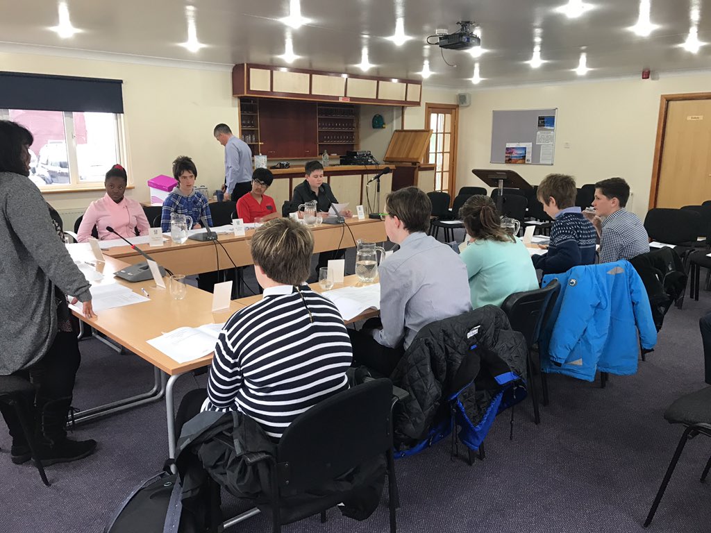 Official_FIYP's tweet photo. We're all set up for a run through of the debate in the Chamber of Commerce. Everyone in high spirits despite the weather! 🇫🇰🇫🇰🇫🇰🇫🇰 https://t.co/aS1HkhkrIR