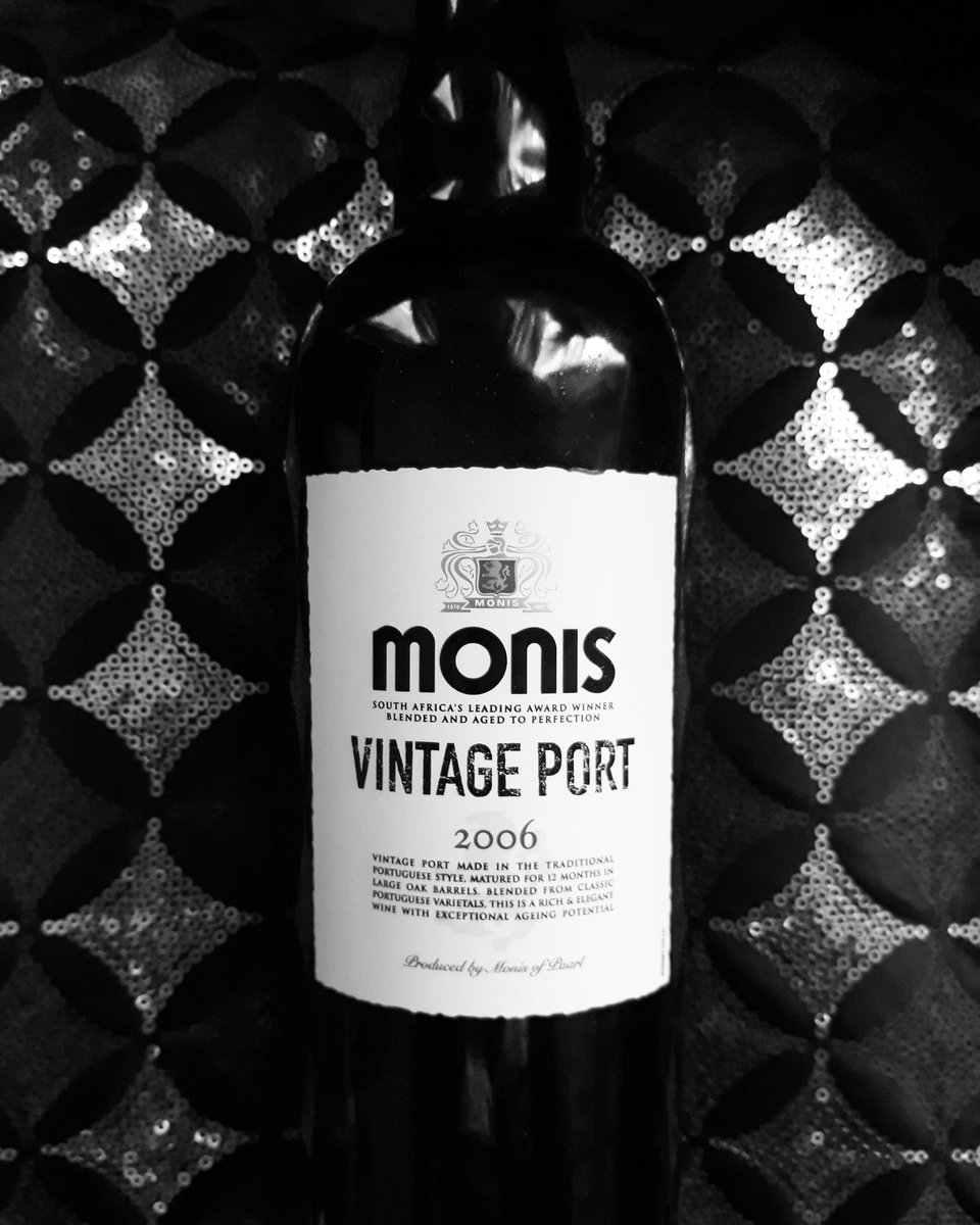 WittyWineWoman's tweet photo. Nothing better for #MondayMotivation than receiving an AWESOME gift from @HatchComm and @moniswines! 
Thanks so much for my spoils! 😁🍷😍 https://t.co/ul1TMdSogG