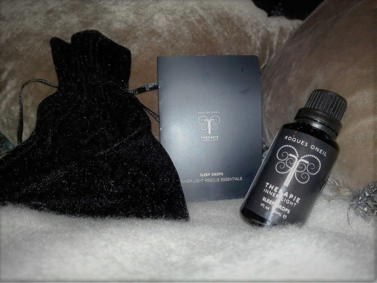 AmazingPRltd's tweet photo. Happy #Monday everyone! Ready for the week ahead thanks to the @Therapieroques 'Inner Light' #sleepdrops we've been using this #weekend! 😴🌜 https://t.co/G9NvextXUP