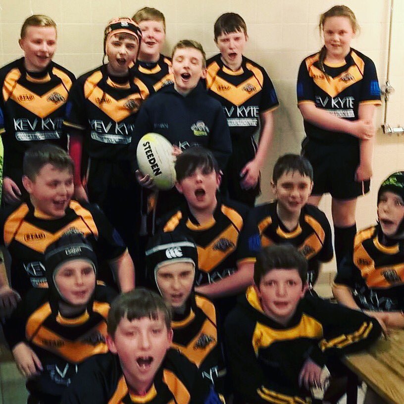 Hindpoolt's tweet photo. Yesterday's u12s who played @WathBrowHornets in a pre season friendly https://t.co/mNX9UyWs14