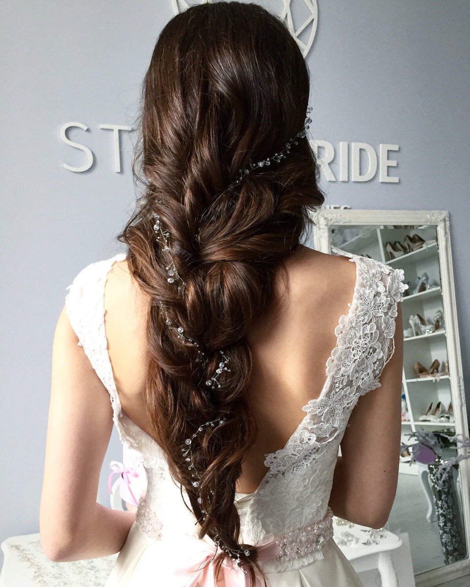 StylishBrideAcc's tweet photo. https://t.co/VuVrwq3aBM If you want a gentle and graceful wreath - it is ideal for you! #wedding #bride2be #hairvine #combs #weddingday https://t.co/kMbFpD5fjX