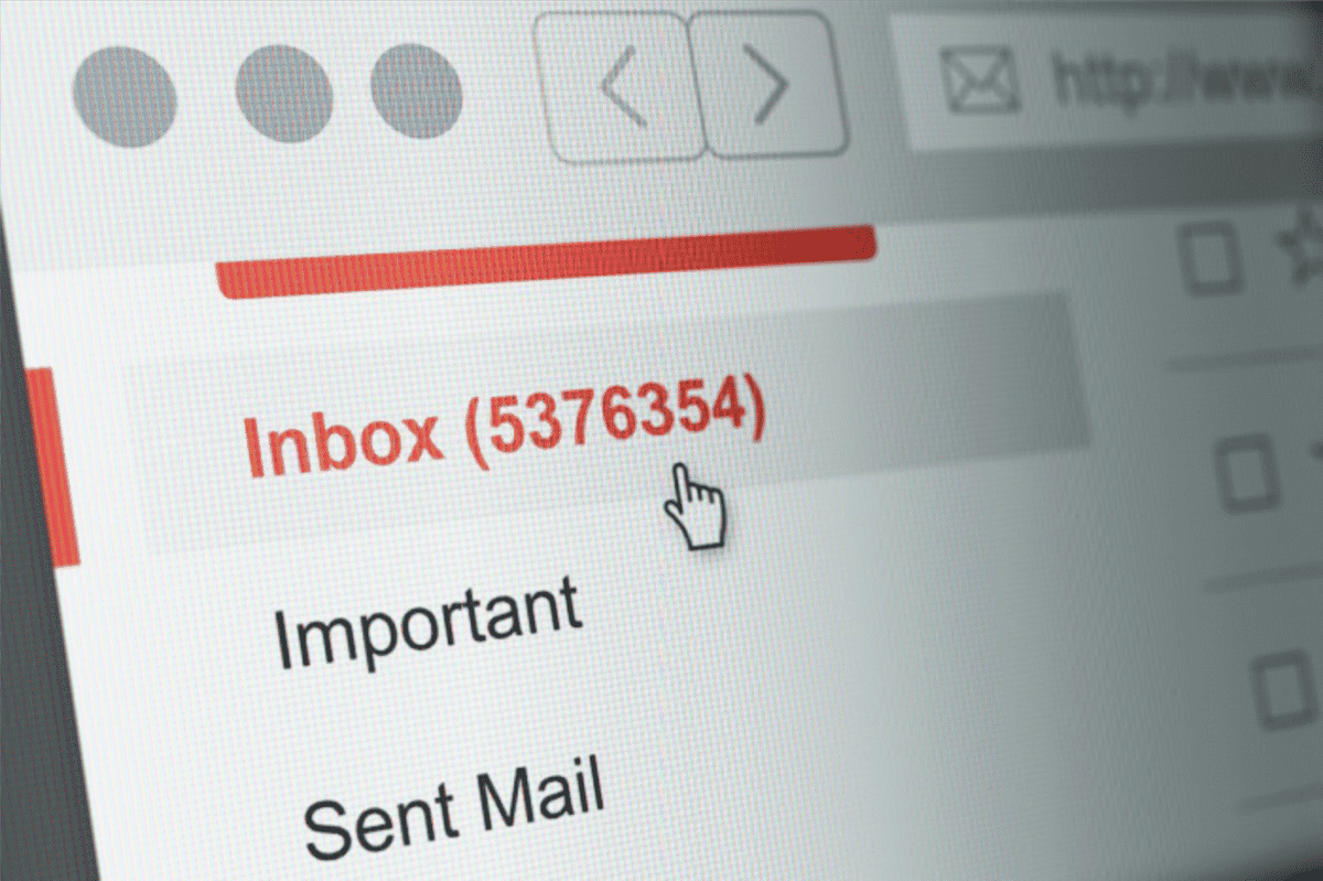 SociallNL's tweet photo. Hoe je de vloek van de overvolle inbox in een 1/2 dag opheft #Email #Tips. https://t.co/PYe9tM6iJf https://t.co/dUIGWh6fzc