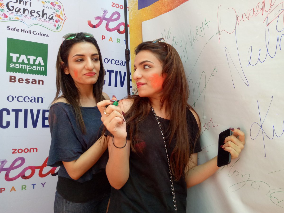 RemonetiseIndia's tweet photo. Kakar sisters @PrakritiKakar and @Sukritikakar pledge for growth at the #ZoomHoliParty #RemonetiseIndia https://t.co/9IufGQ339g