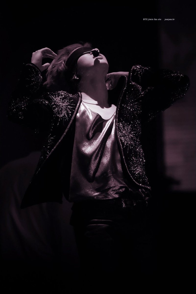 parkjamjam_kr's tweet photo. 170311-12 WINGS TOUR in santiago #JIMIN #지민 https://t.co/ct6fDZECeY