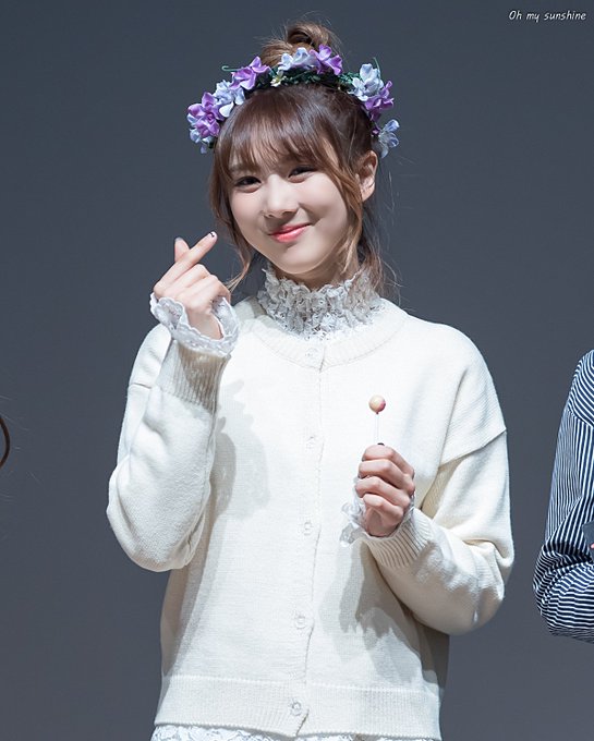 C6yTgnPVwAEfEq0.jpg:small