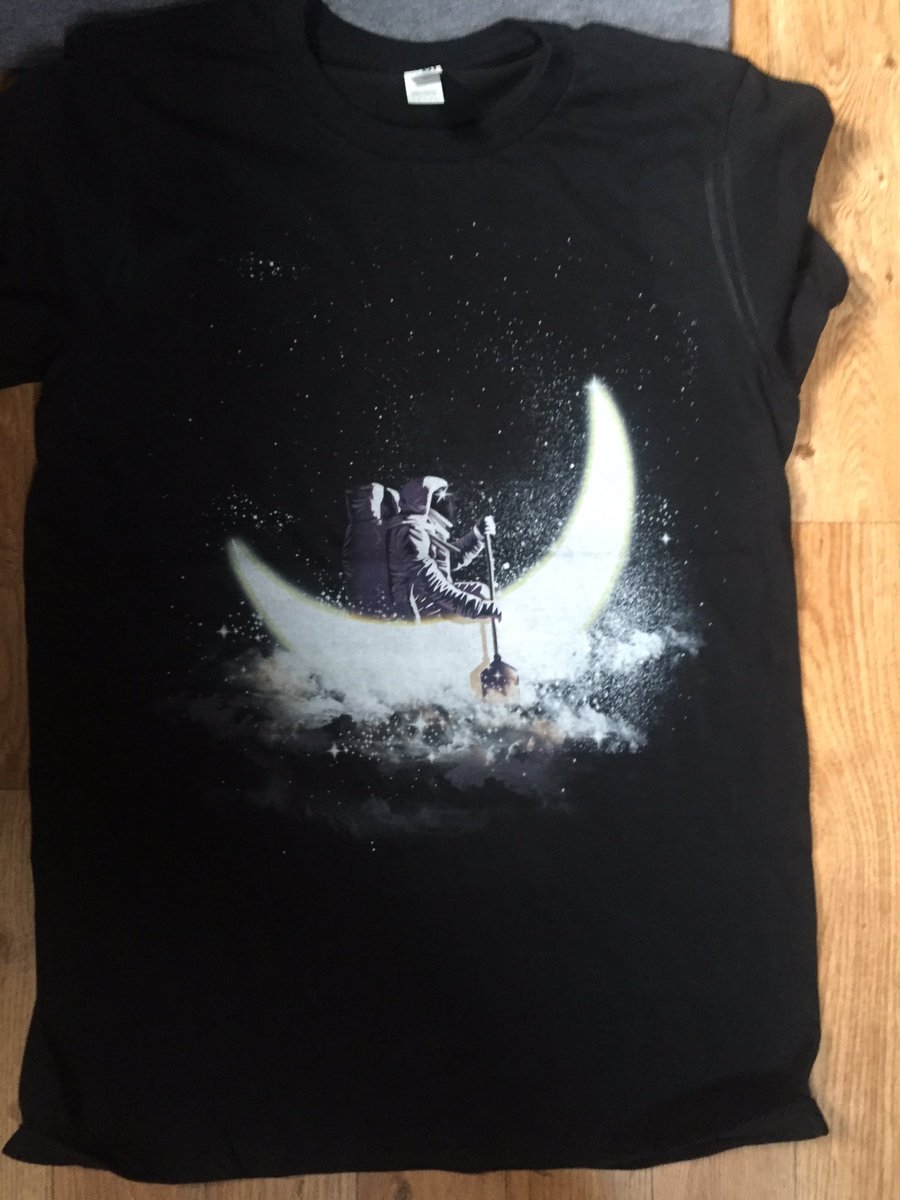 1banksworldwide's tweet photo. Just 3 left, quick sale. Holla! Size = S. #freshoffthebox https://t.co/nu8ypDRdfO