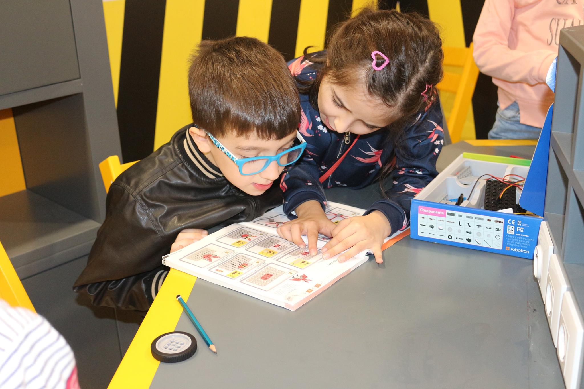 Tuzder On Twitter Tuzder Dahi Park Kis Okulu Atolye Calismalari Devam Ediyor Tuzder Dahipark Egitim Bbt Bilim Ustunzekalilar Psikoloji Pdr Https T Co 4xiu8heseh Twitter