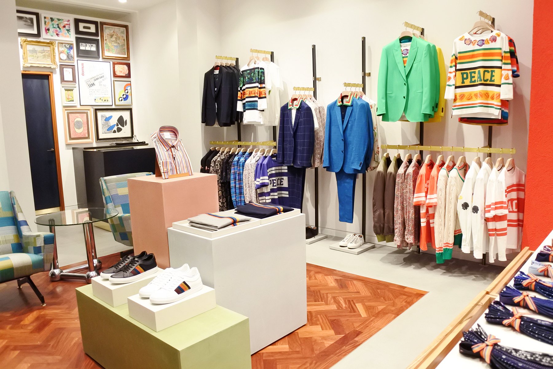 Paul Smith Japan 立川タカシマヤのポール スミス メンズショップが3月11日 土 5fから2fに移設リニューアルオープンしました メンズのスーツ カジュアルウェア アクセサリー類に加え ウィメンズのバッグや革小物も展開しています