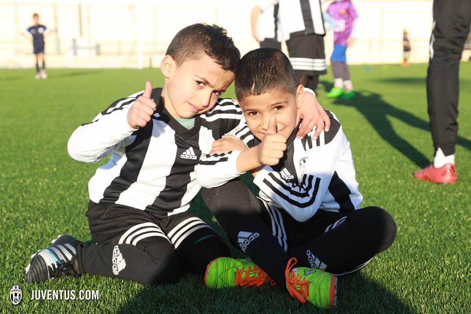 'Gioca con me':#juventus e UNESCO.Il calcio per promuovere rispetto,tolleranza,integrazione:juve.it/2YVb309JyYx #Unescojuventus🤼