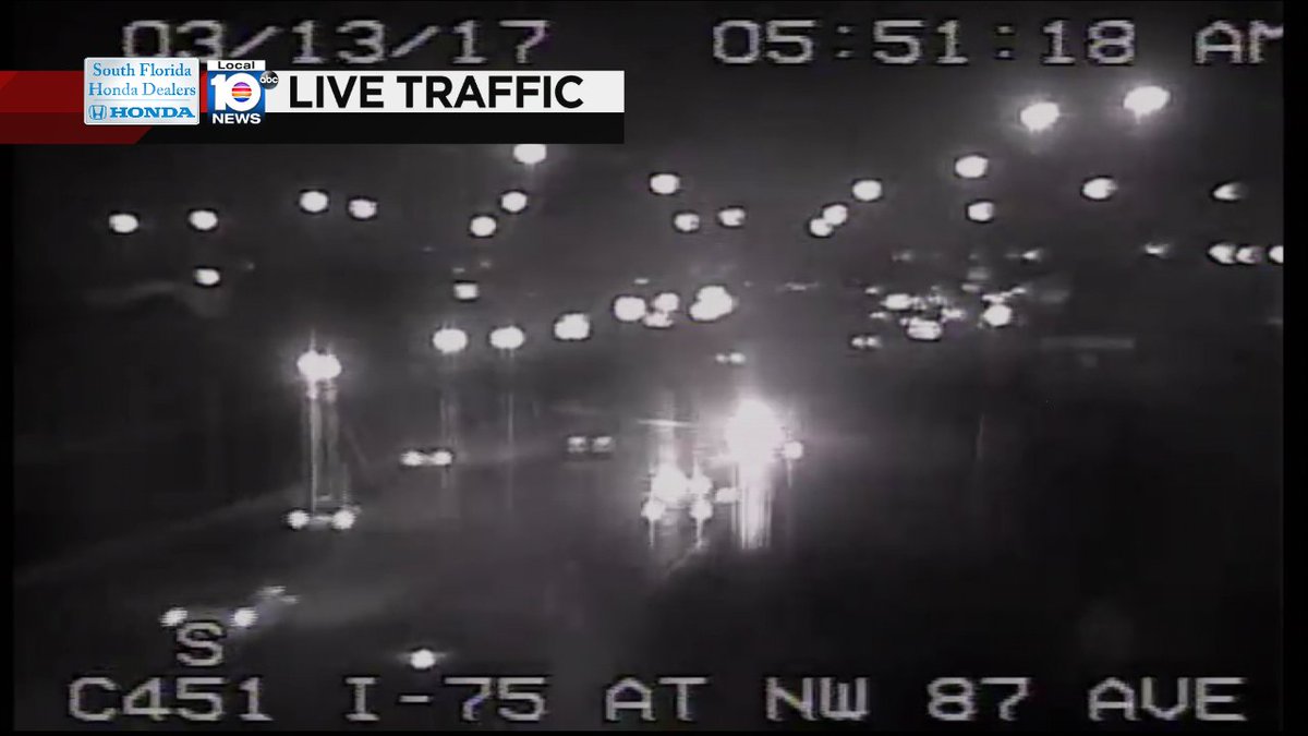 Broken Down Car on I-75 SB at NW 138th St #traffic https://t.co/HmKiqMLEbL