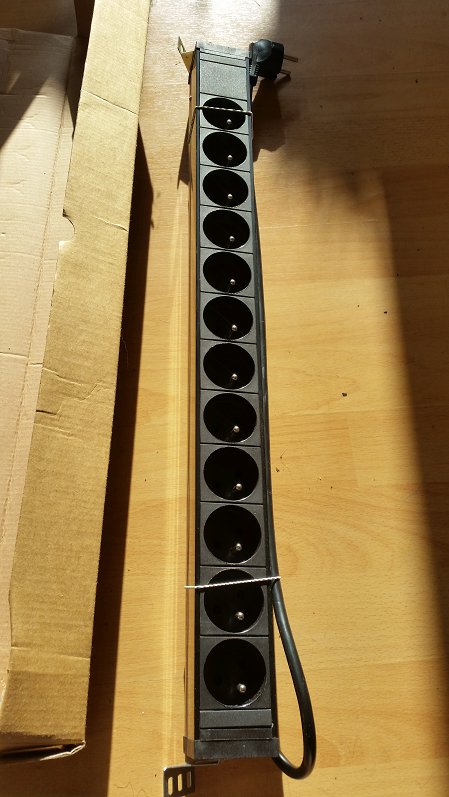 12-Fach 12er 12f 12

Premium Qualität Aluminium 12-fach (12f.) Steckdosenleiste / Mehrfachstecker / Steckerleiste

ebay.eu/2mCPIbN