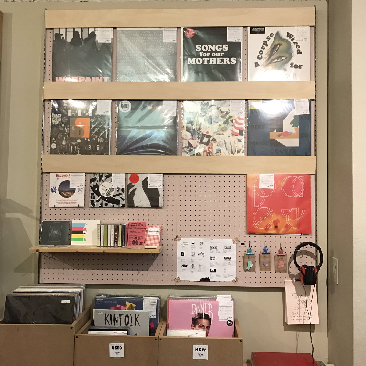Newboycoffee A Twitteren レコード欲しいけどプレイヤーがない という方 も 最近はダウンロードコードが封入されているケースが多いのでpcでダウンロードして聴けます なので プレイヤーより先にレコードを買っても楽しめると思います ジャケットも大きくて部屋に Newboycoffee A Twitteren レコード欲しいけどプレイヤーがない という方 も 最近はダウンロードコードが封入されているケースが多いのでpcでダウンロードして聴けます なので プレイヤーより先にレコードを買っても楽しめると思います ジャケットも大きくて部屋に