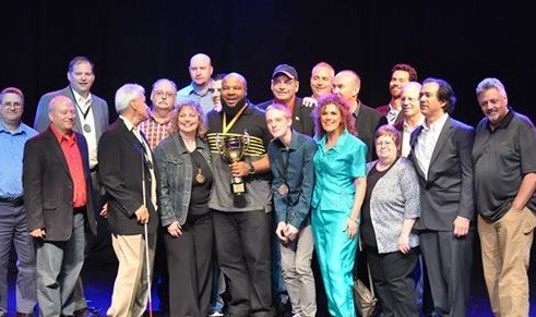 Lesliecomedy's tweet photo. https://t.co/9vg3tzwHBZ Chicago 7-2017.Pasadena 8-2017#Laugh24hoursfor3days#Wincash$hanglearnperform#only23 https://t.co/NVqRzXsDzS