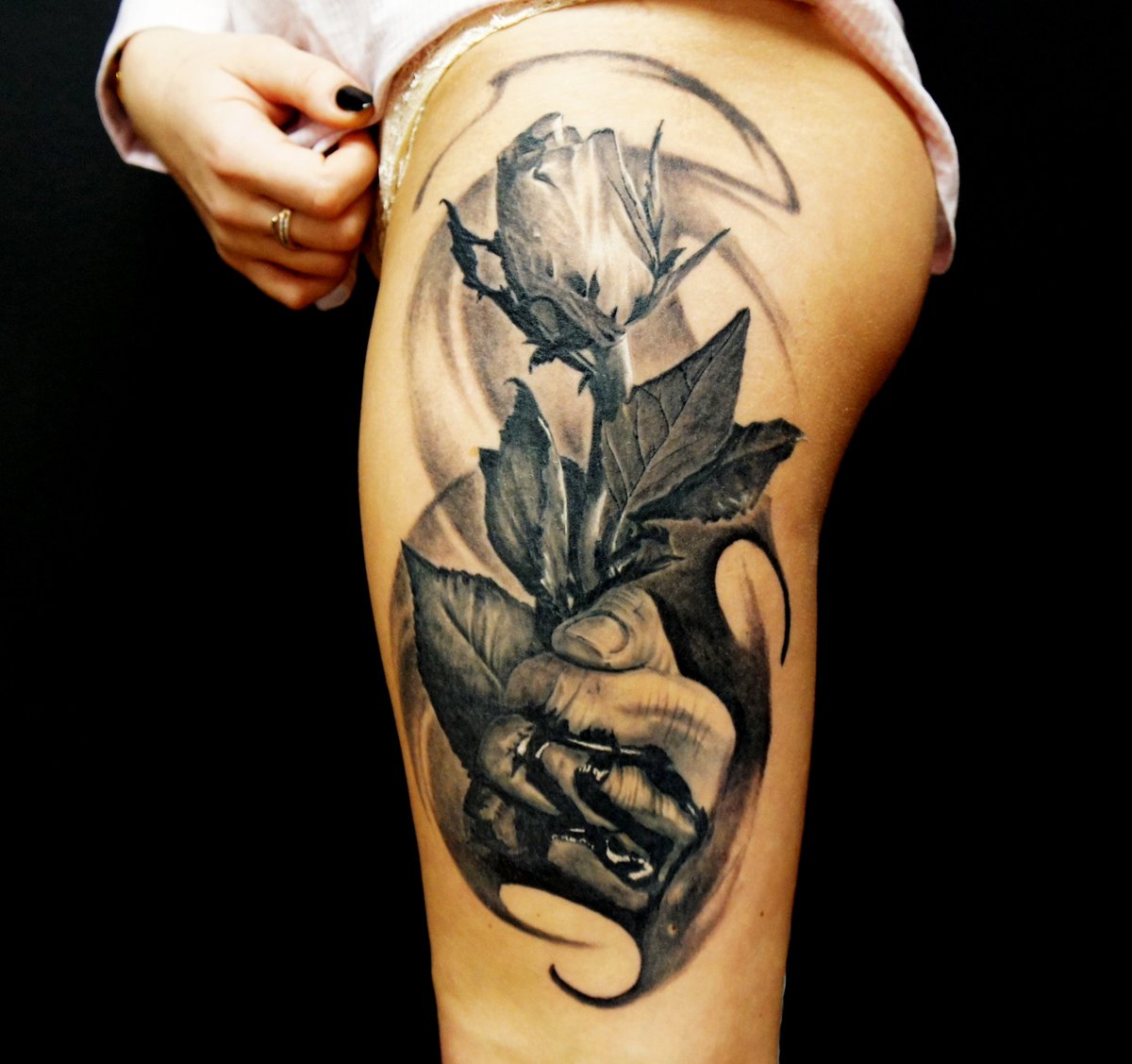 тату отзывы девушек. киров tattoo studio. тату салон anatomy. тату переводные инструкция пинк. елена баски ее тату.
