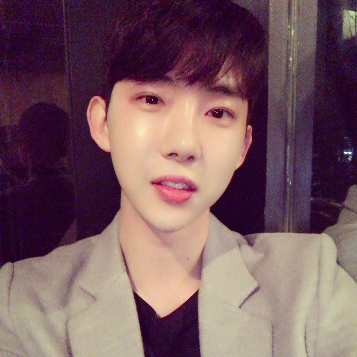 チョグォン 訳  3/13

青春です🤳🏻  

RT<a href="/2AMkwon/">JO KWON</a> : 청춘이여🤳🏻  
instagram.com/p/BRiz4Hhgu4t/