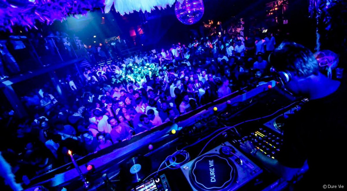 On lance notre compte Twitter avec les "10 Bonnes #soirées du mois de Mars" à ne pas rater sur #paris  #sortirParis
facebook.com/Paris4Party/po…