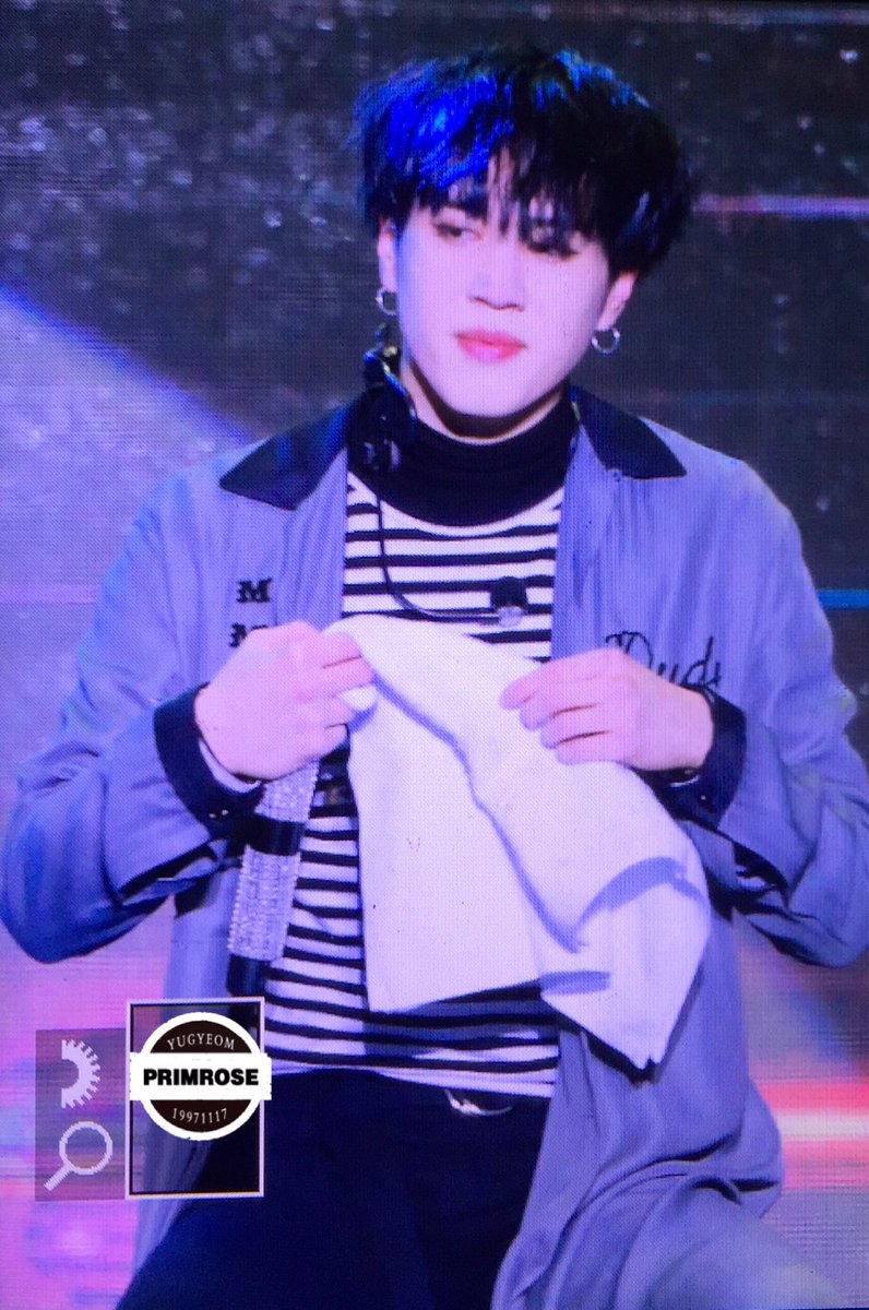 primrose_1117's tweet photo. 170313 Never Ever 쇼케이스 
#갓세븐 #GOT7 #유겸 #Yugyeom https://t.co/XGj5foPIUZ