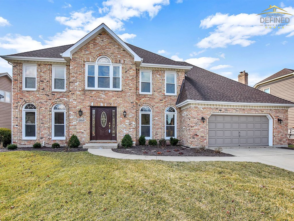 DanFirks's tweet photo. New listing in Wheaton! 1868 Jahns Dr. Offered at $610,000! Call the Defined Realty Group at 630-637-9009. #KWInfinity #DefinedRealtyGroup https://t.co/qbeWIyvwtM