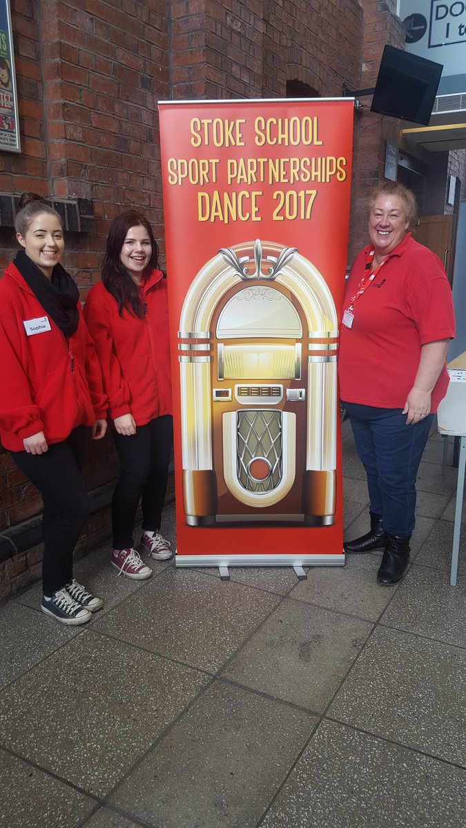First day of rehearsals for #StokeSSPDance. Huge thanks to @StaffsUni students Sophie, Cara and Yvonne for their valuable help today