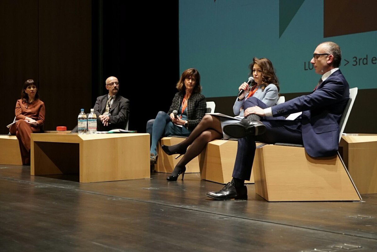 Netcomm Suisse (@netcommsuisse) on Twitter photo Great people on stage discussing their views on the #e #skills needed in #fashion <a href="/lorenzocantoni/">Lorenzo Cantoni</a> <a href="/ElenaPasseri/">Elena Passeri</a> <a href="/BarbaraCimmino/">Barbara Cimmino</a> Great people on stage discussing their views on the #e #skills needed in #fashion <a href="/lorenzocantoni/">Lorenzo Cantoni</a> <a href="/ElenaPasseri/">Elena Passeri</a> <a href="/BarbaraCimmino/">Barbara Cimmino</a>