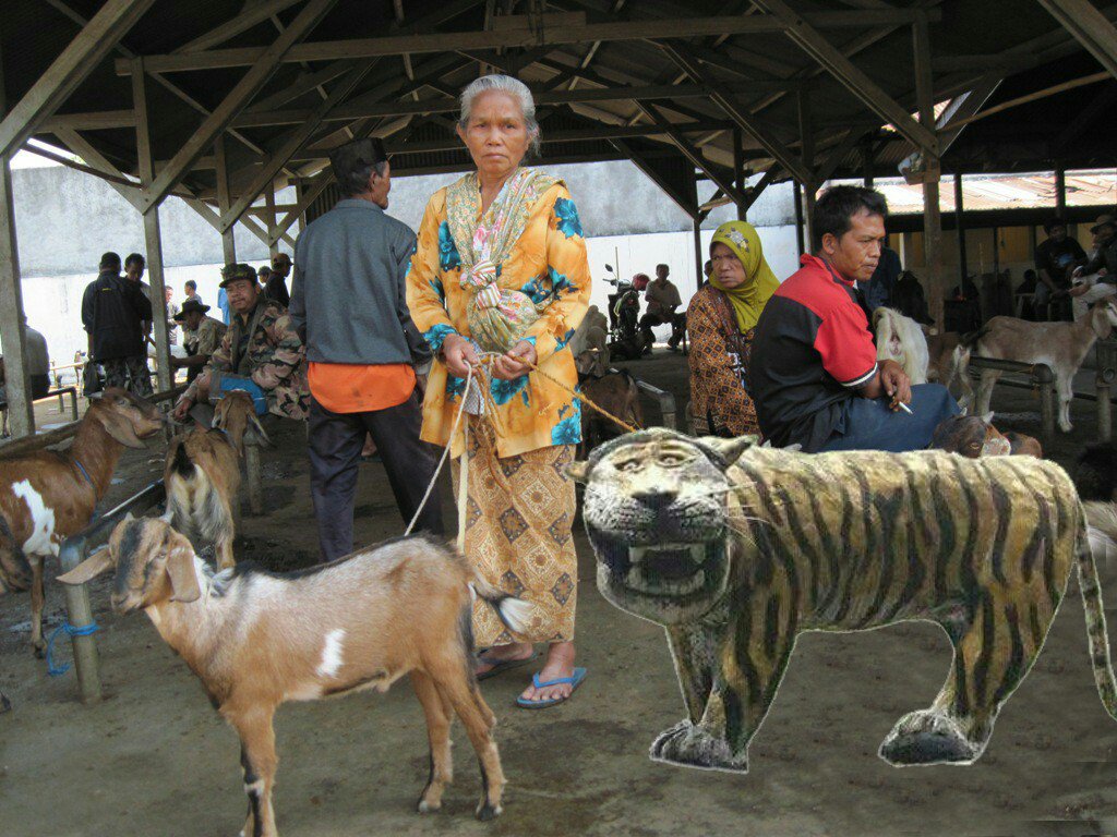 Meme kocak patung macan koramil