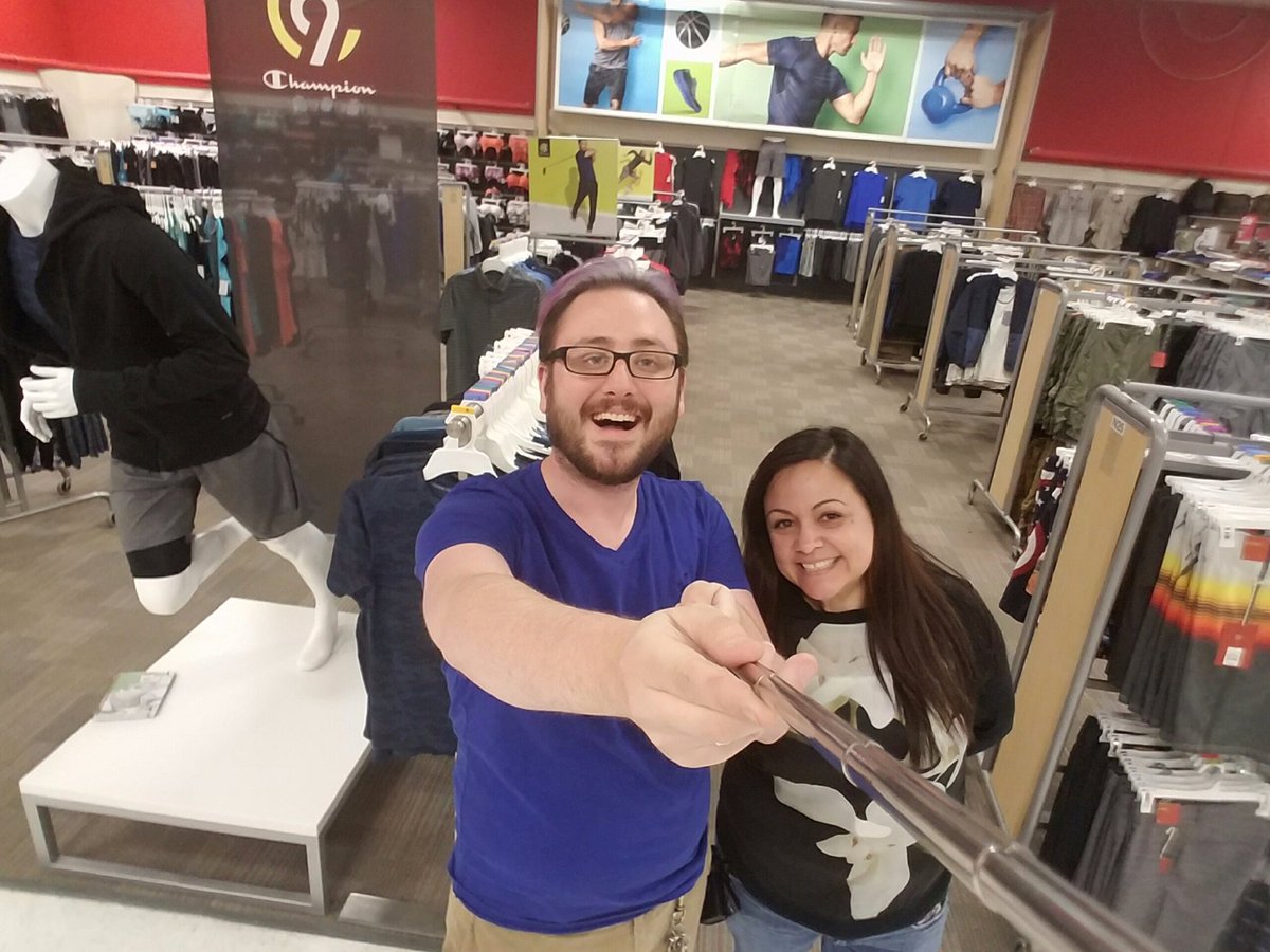 Reimagined our men's floor pad, and we can now finally do some wall merchandising over there!  <a href="/bishopma21114/">Maria Bishop</a> @ColonJosian <a href="/JustinBowen01/">Justin Bowen</a>