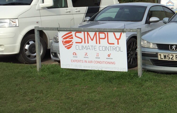 MbeckerSCC2015's tweet photo. Great to see our sponsor board up @BarhamAthletic @m1k3hub3rt @SimonHubert #airconexperts #local #footy #BAFC https://t.co/04hnScGBL2
