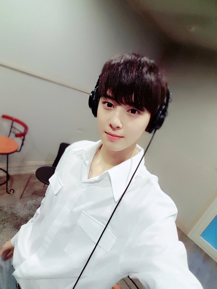 tukoiga's tweet photo. いや、イケメンすぎて死ねる https://t.co/nuJZcykxPr