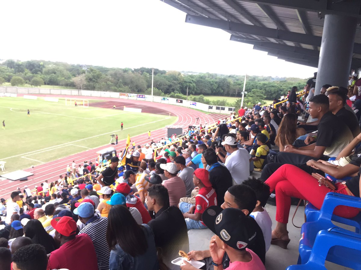 camafeonline's tweet photo. @SomosFutbolRD @AyLaccessories @mocafcc https://t.co/9jqGfLZkuZ