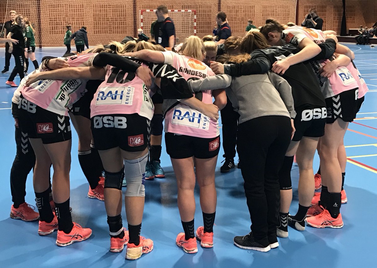 Ringkøbing skal møde Team Vesthimmerland fra 2. div. på udebane i 6. runde af Santander Cup kampe.dhf.dk/dhf/Turneringe… #Santandercup #Pokalkamp