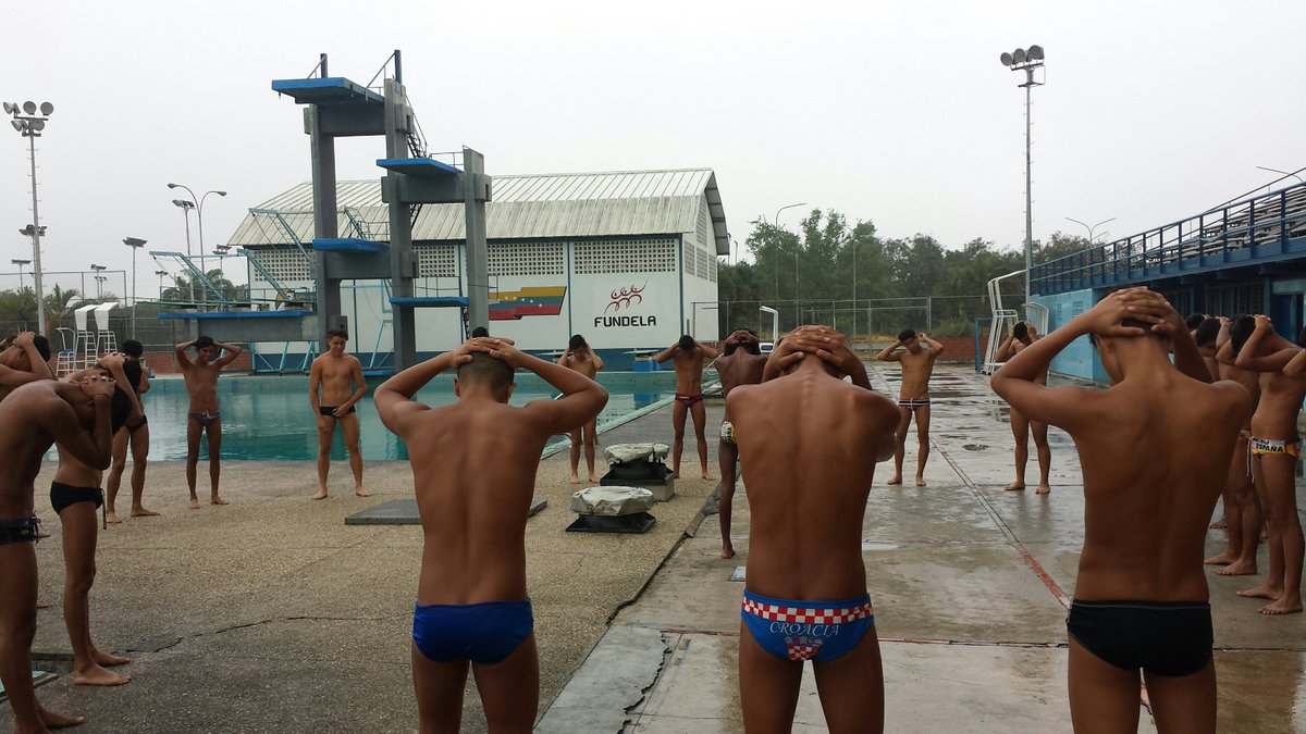 LNPA_Venezuela's tweet photo. Barquisimeto fue centro de preparacion para selecciones Juv de Polo Acuatico Gracias @Mindeporte @cardilloromero @pinfantepsuv https://t.co/uc520fnrMx