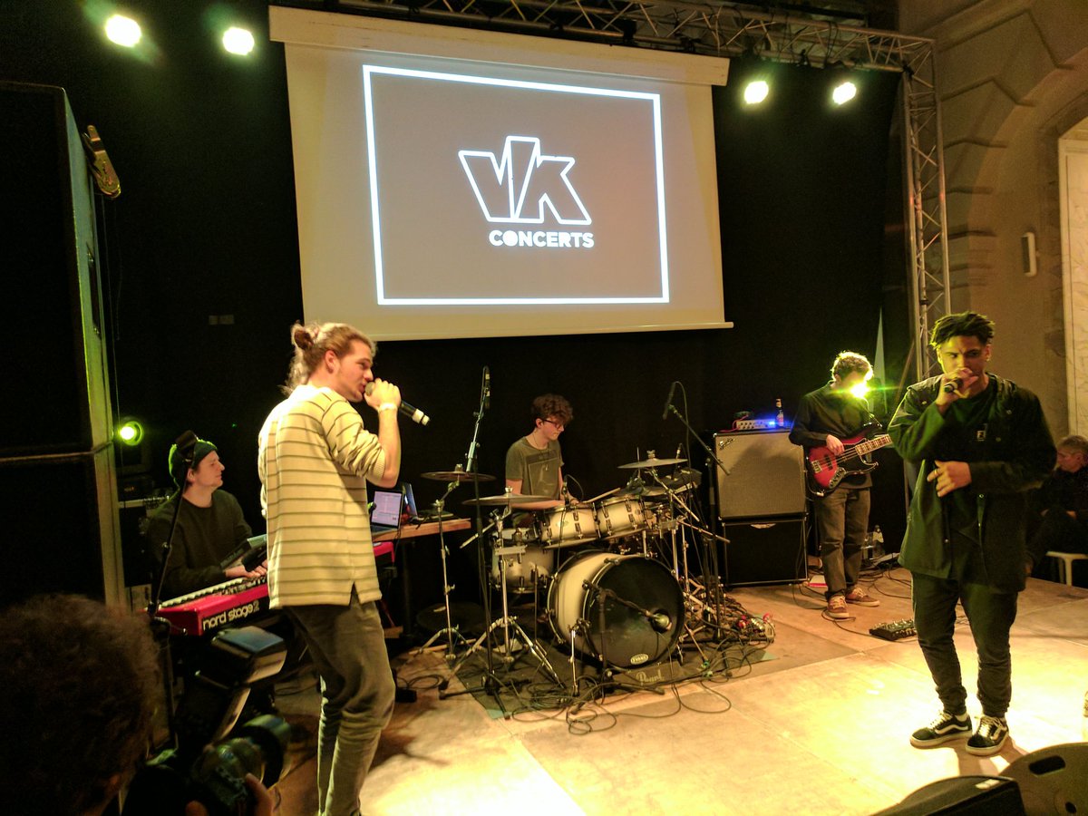 CutFromAbove's tweet photo. Great gig @blackwavedot for #MNF17 🎶 Loved the instruments! Are they part of the official crew or just jammin for this set? https://t.co/dOebi0NObr