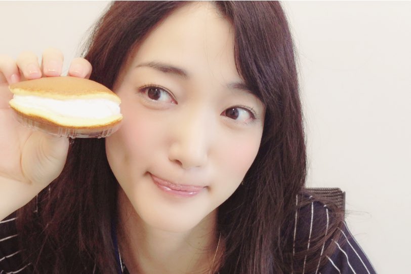 入山法子 きみはペット お待たせしました 本日26 45 フジテレビにて 第5話オンエアです 心配しい 気にしすぎいなスミレ 先輩とのお出かけ楽しめるかしら あちこちにキラキラエッセンス多めな今夜です お楽しみに 差し入れの 入山法子 きみはペット お待たせしました 本日26 45 フジテレビにて 第5話オンエアです 心配しい 気にしすぎいなスミレ 先輩とのお出かけ楽しめるかしら あちこちにキラキラエッセンス多めな今夜です お楽しみに 差し入れの
