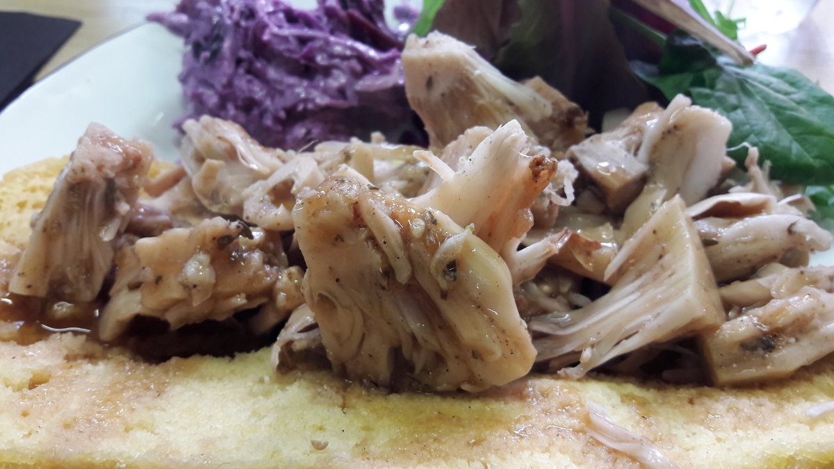 ⓋeganOliⓋe tweet media