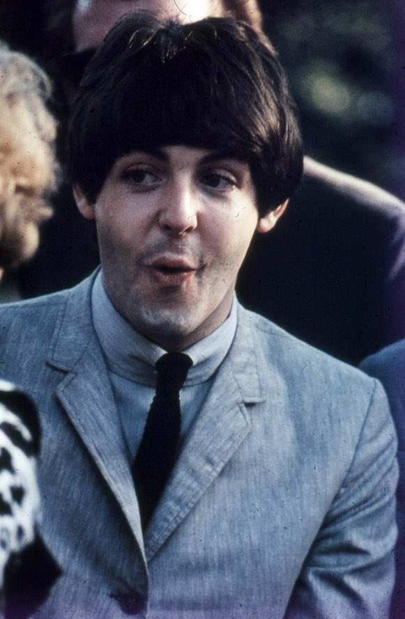 friseuringo's tweet photo. #TheBeatles during the first tour of the United States.
(images by Dr. #RobertBeck,1964 ) https://t.co/R5rWO6mTkb