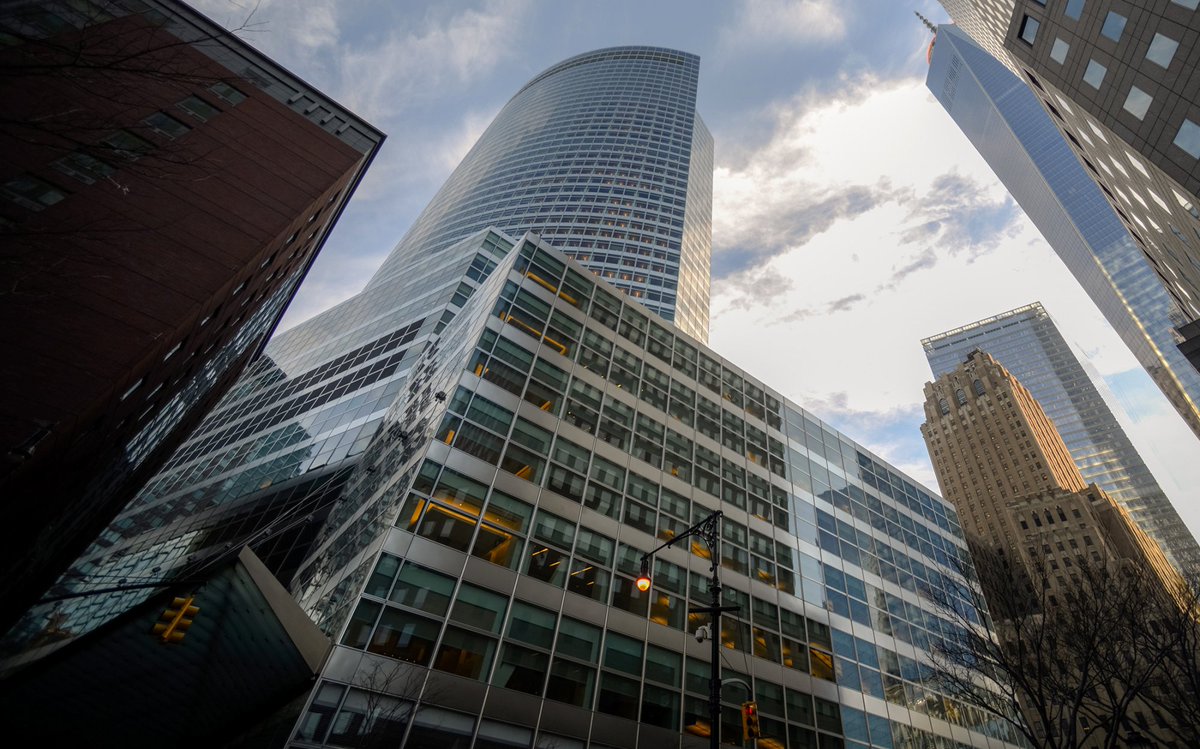 MichaelJFranco1's tweet photo. Goldman is redesigning its trading hub in #downtown #Manhattan https://t.co/YFrTQv3mSp https://t.co/WnqmAc36ib