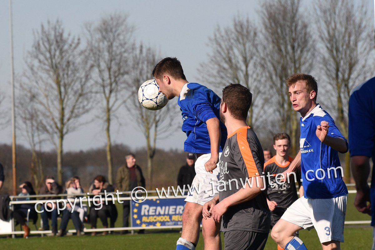 HMVV pakt 3 punten tegen <a href="/VVNetersel/">VV Netersel</a> uitslag 3-0 foto's op janwijten.com/20170312hmvvne… <a href="/hmvv1929/">HMVV1929</a> <a href="/VVHoogeloon/">VV Hoogeloon</a> <a href="/SDO_39/">SDO'39</a> <a href="/DVSvoetbal/">DVSvoetbal</a> <a href="/vv_bes/">vv BES</a>