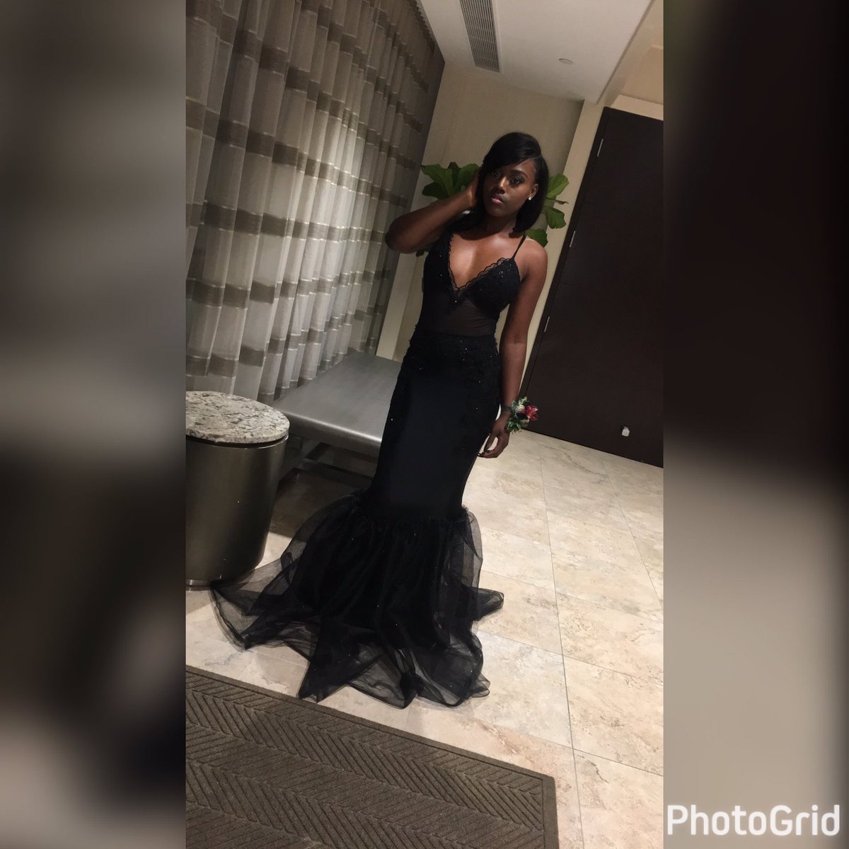OMG_SheBaseed's tweet photo. #prom2k17 🖤 https://t.co/OS4cD2bUV3