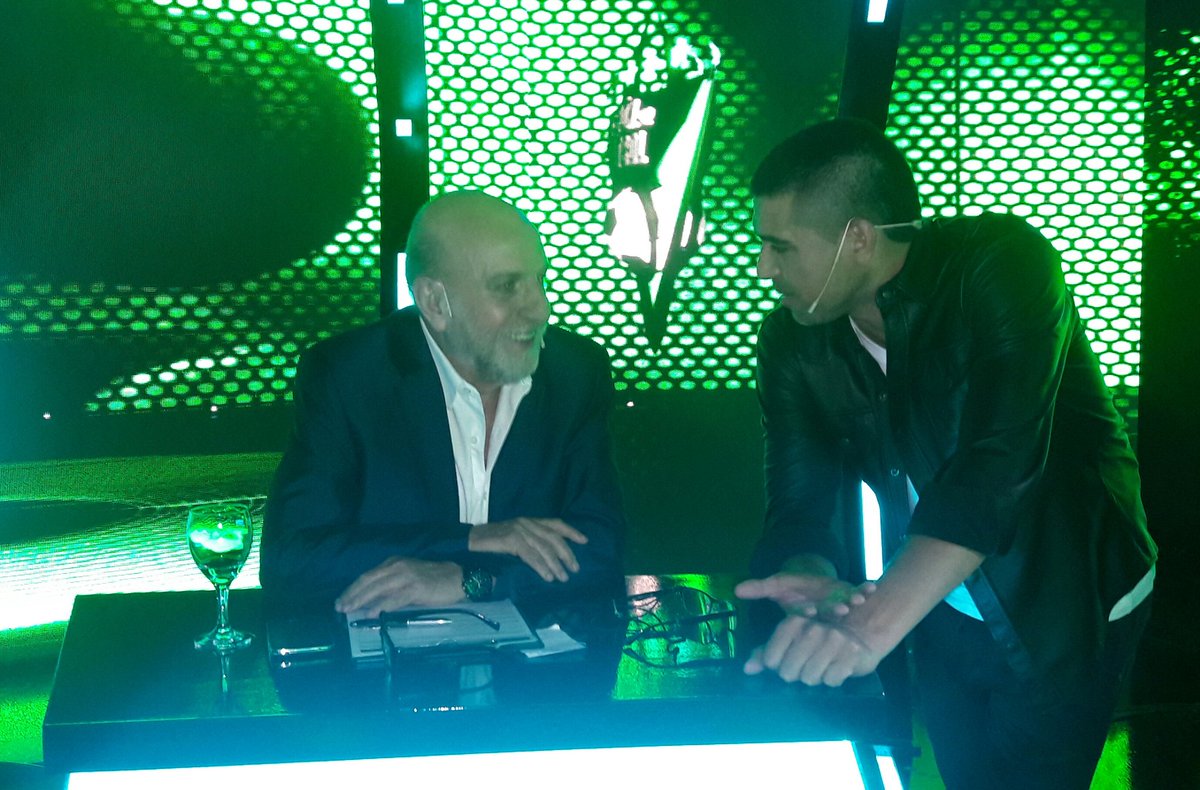 SoyPaganiok's tweet image. Siempre es un placer poder hablar con el hombre que mejor entiende el juego. Juan Roman Riquelme. #PasionPorElFutbol @eltreceoficial