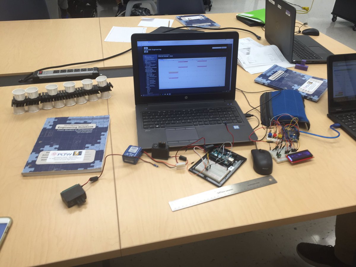 DannyGemignani's tweet photo. Working on #Makerfair project with @charliejkuhn @Sunny_Choi7 #PLTW #STEMLC https://t.co/3AS9Xxq58z