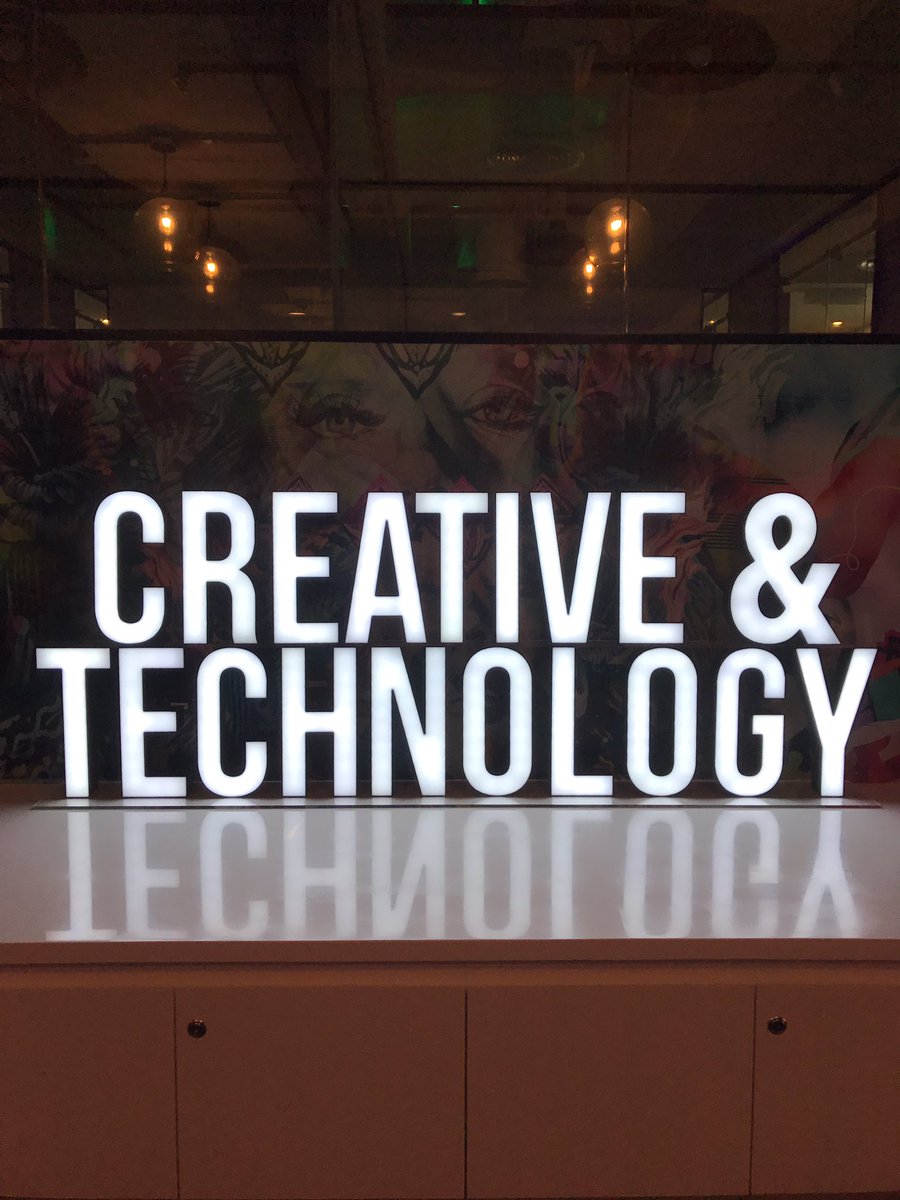 Franbrosan's tweet photo. About to go live with our latest business research #WWWUAE2017 @omobono_digital where creative &amp; tech meet. https://t.co/xrjvRQ174q