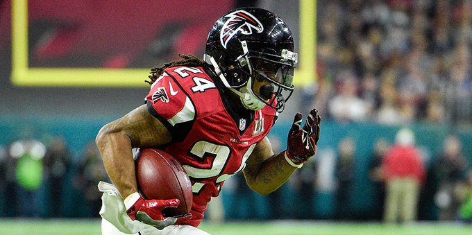 C6zj5UrV0AAJu4v.jpg:small