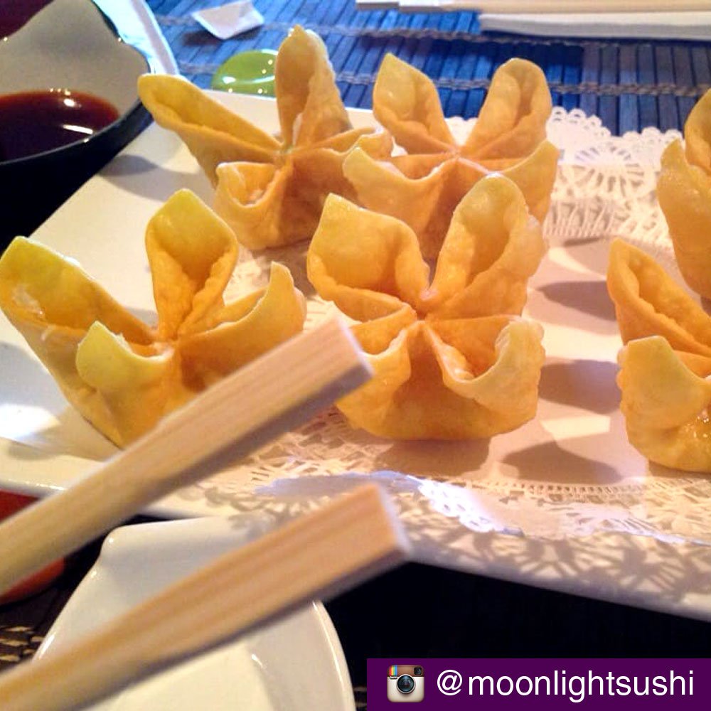 MoonlightCT_'s tweet photo. We love seeing your #foodie pics!
Tag us on Instagram: “@moonlightsushi” https://t.co/p882LbwCCN