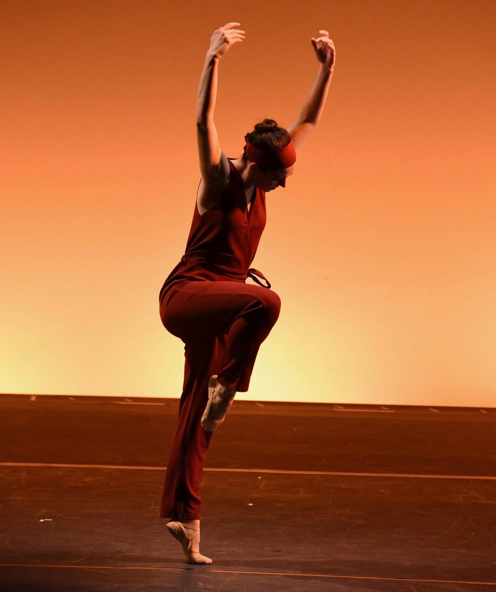Gin Dance Co. tweet media