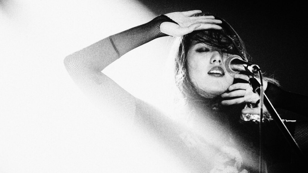 .<a href="/frenchcroonings/">Josh</a> captured a beautiful moment during "alchemy" here!